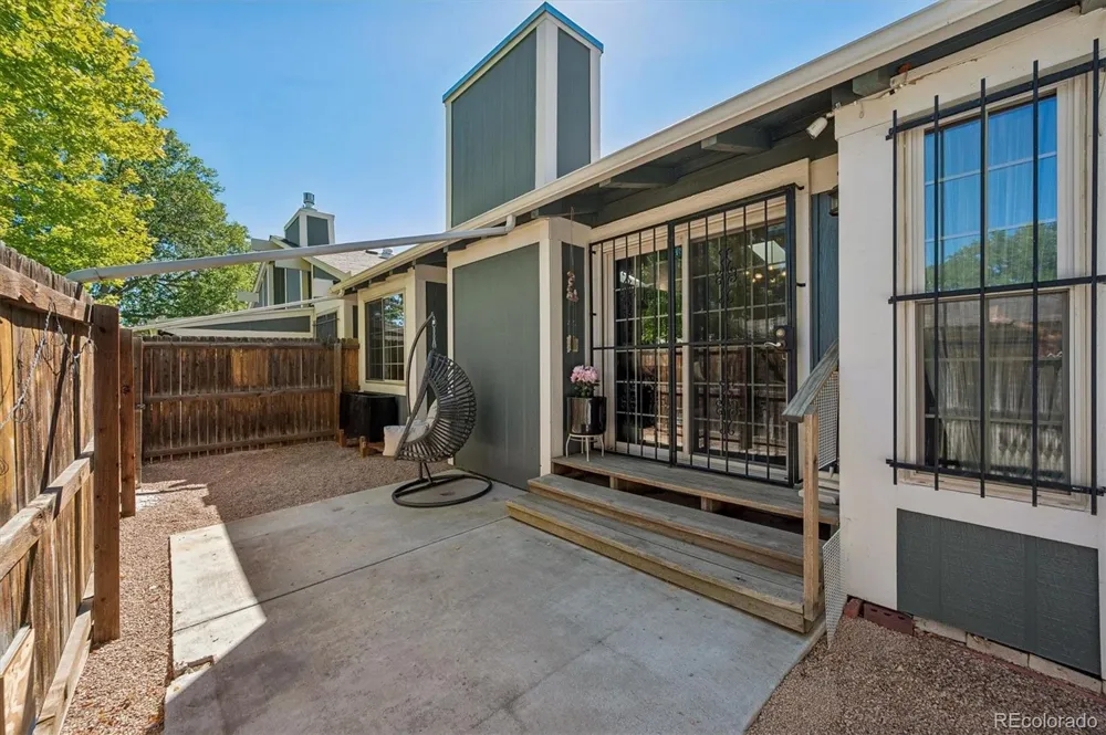 12044 E Maple Avenue Aurora, CO 80012