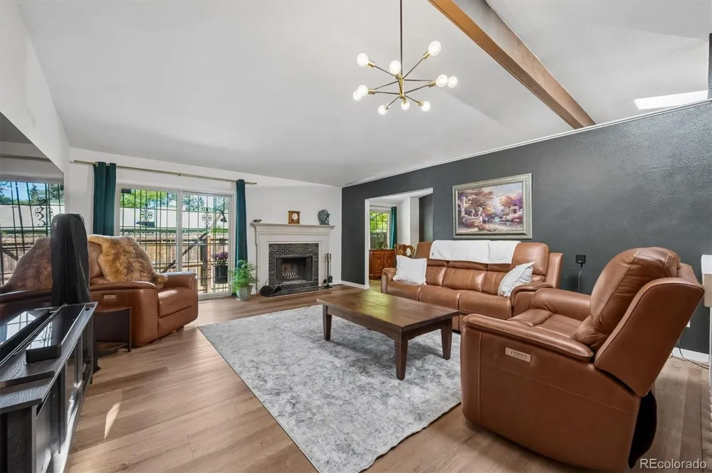 12044 E Maple Avenue Aurora, CO 80012