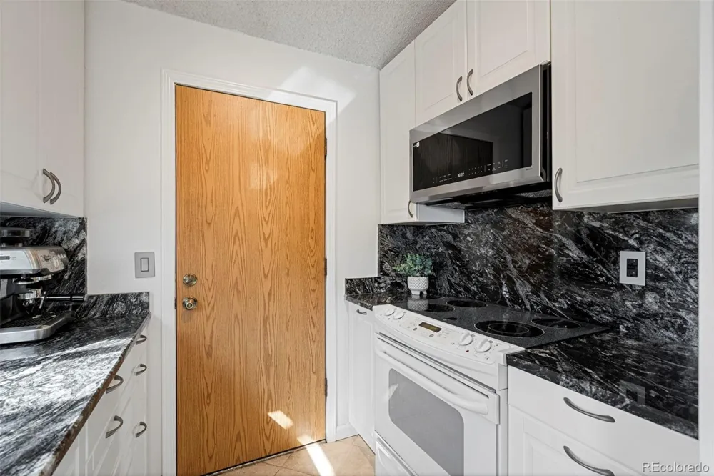 17591 E Temple Drive Aurora, CO 80015