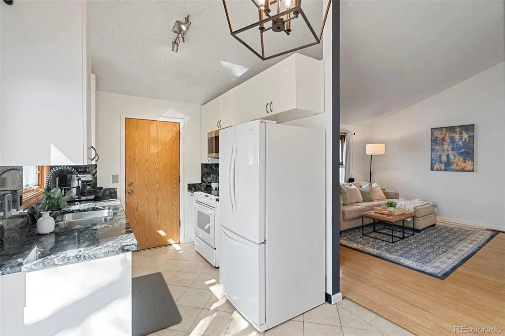 17591 E Temple Drive Aurora, CO 80015