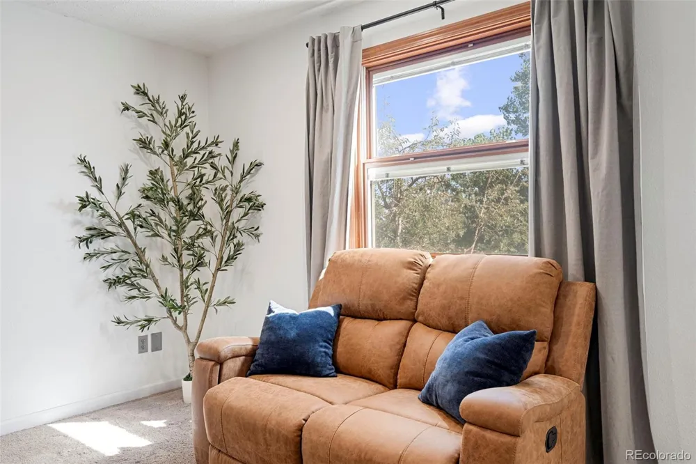 17591 E Temple Drive Aurora, CO 80015