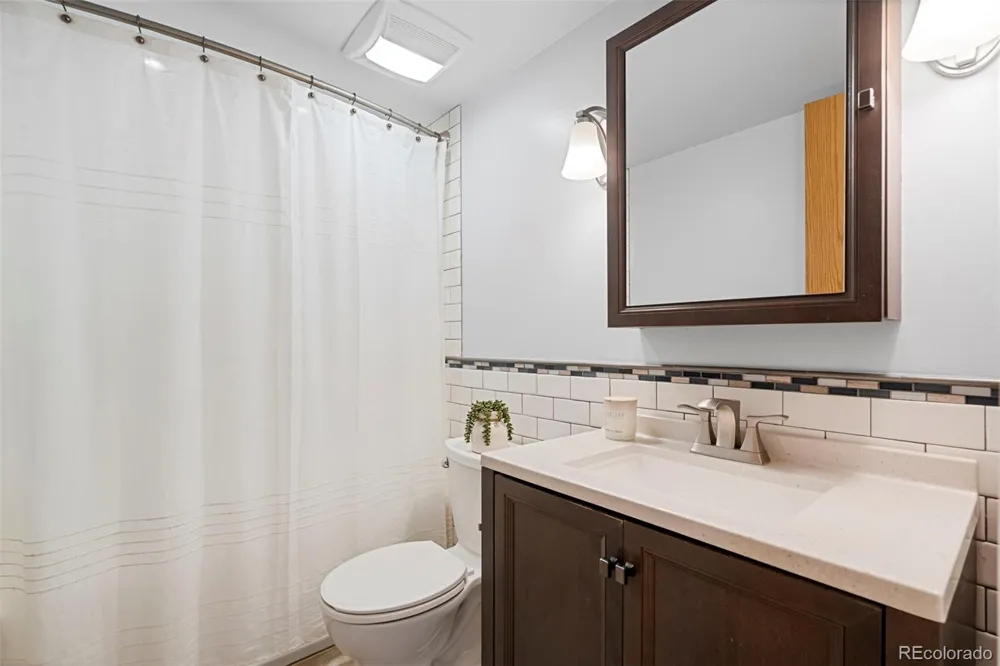 17591 E Temple Drive Aurora, CO 80015