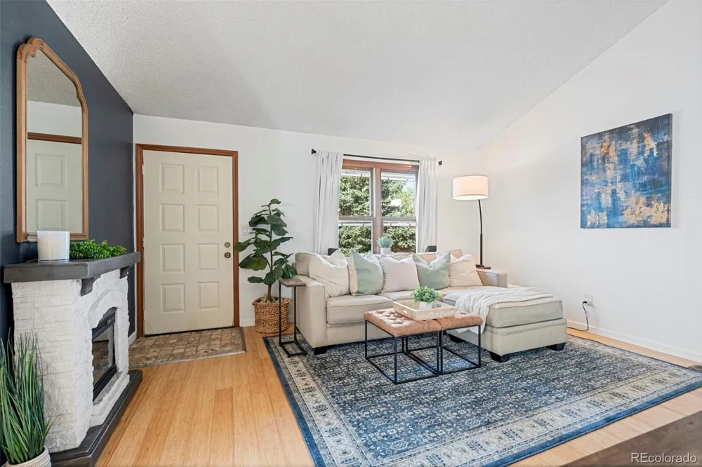 17591 E Temple Drive Aurora, CO 80015