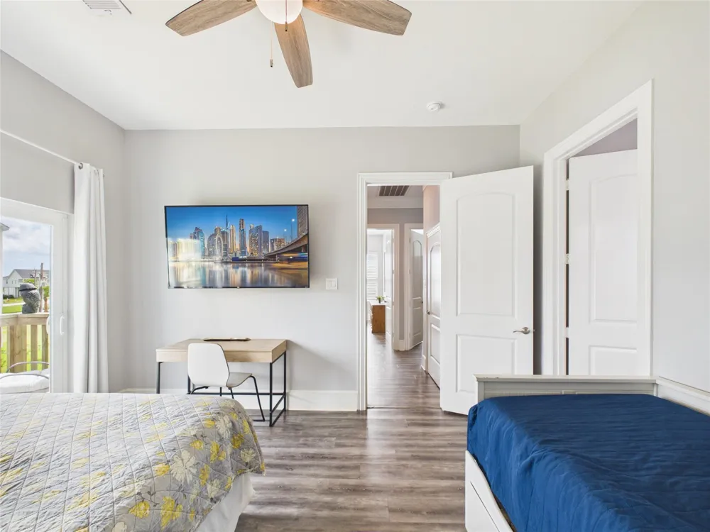25011 Sausalito Drive Galveston, TX 77554