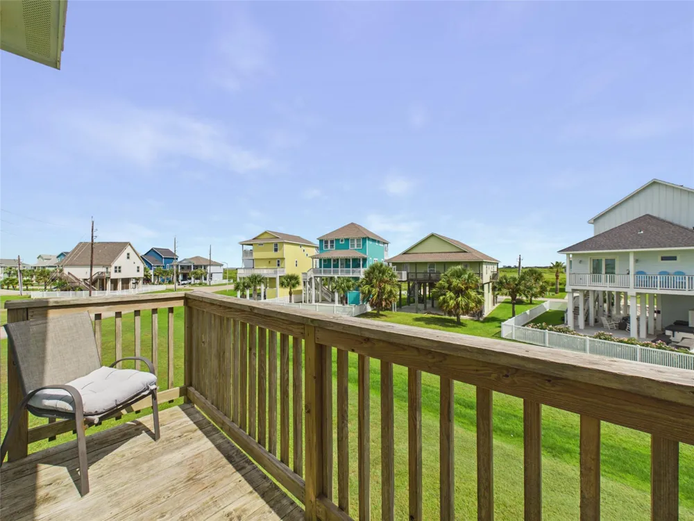 25011 Sausalito Drive Galveston, TX 77554