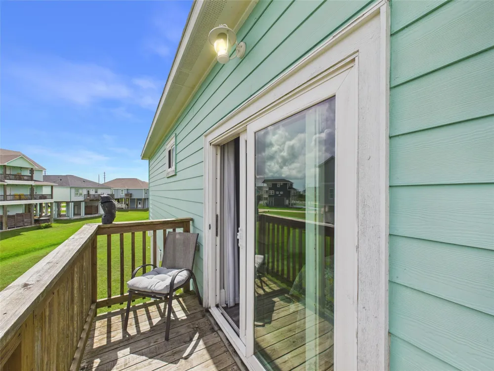 25011 Sausalito Drive Galveston, TX 77554