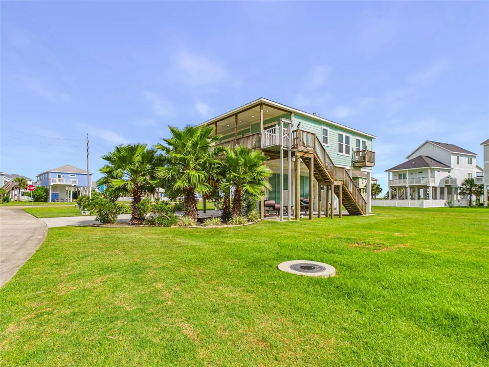 25011 Sausalito Drive Galveston, TX 77554