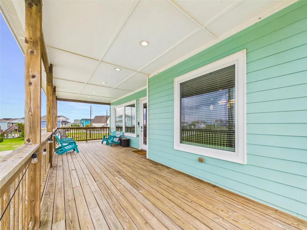 25011 Sausalito Drive Galveston, TX 77554