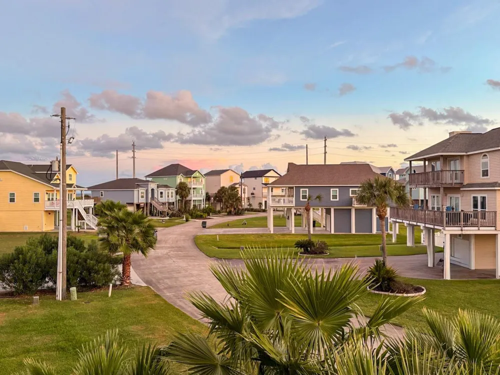 25011 Sausalito Drive Galveston, TX 77554