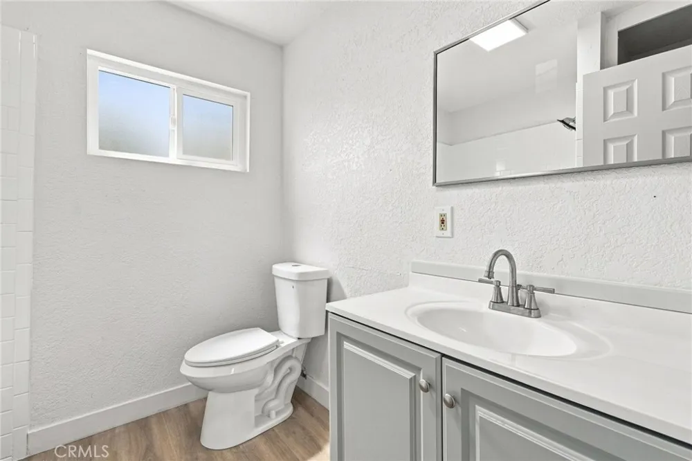 1613 E 6th Street #B Long Beach, CA 90802