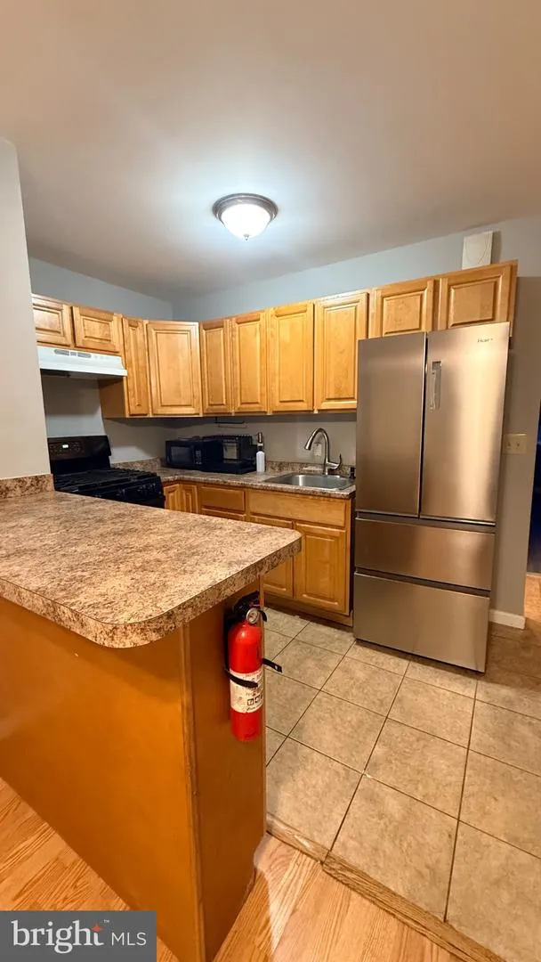 5449 PINE STREET #B Philadelphia, PA 19143