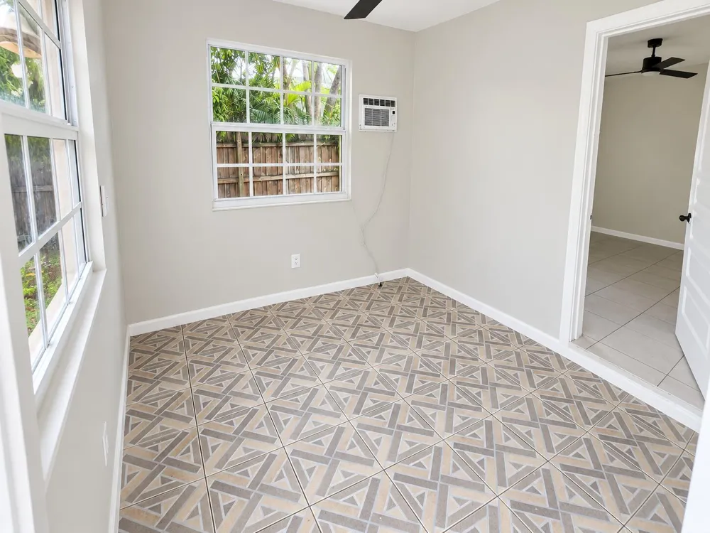 43 SW 11TH STREET #Unit W Dania Beach, FL 33004