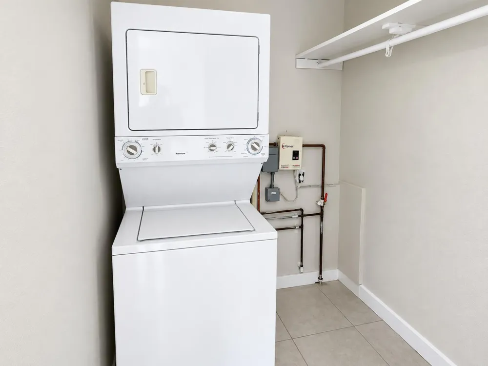 43 SW 11TH STREET #Unit W Dania Beach, FL 33004