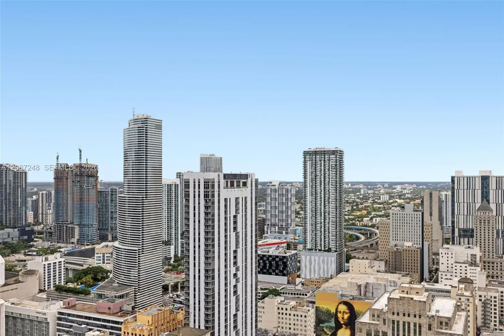 50 Biscayne Blvd #4405 Miami, FL 33132