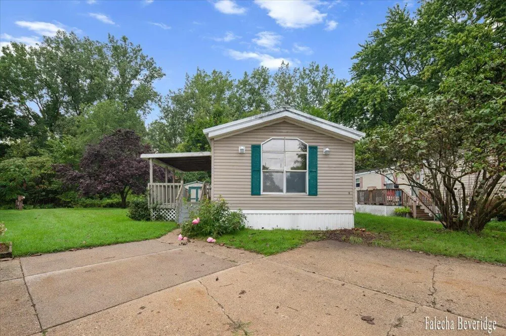 176 Wallasey Drive SW Byron Township, MI 49548