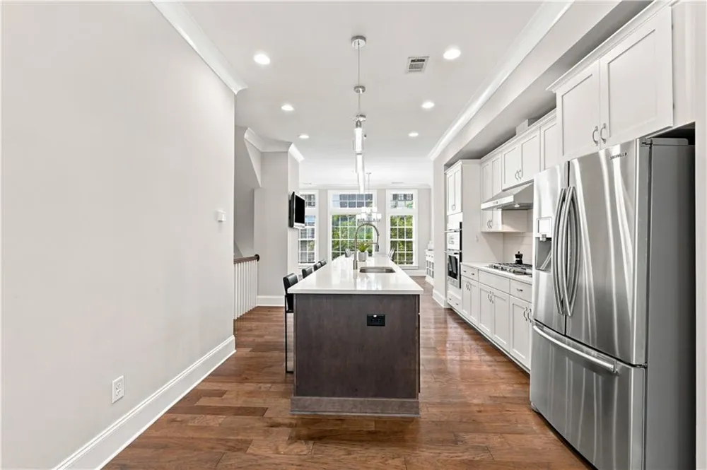 6580 Aria Village Drive Sandy Springs, GA 30328