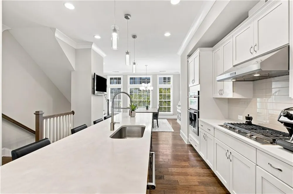 6580 Aria Village Drive Sandy Springs, GA 30328