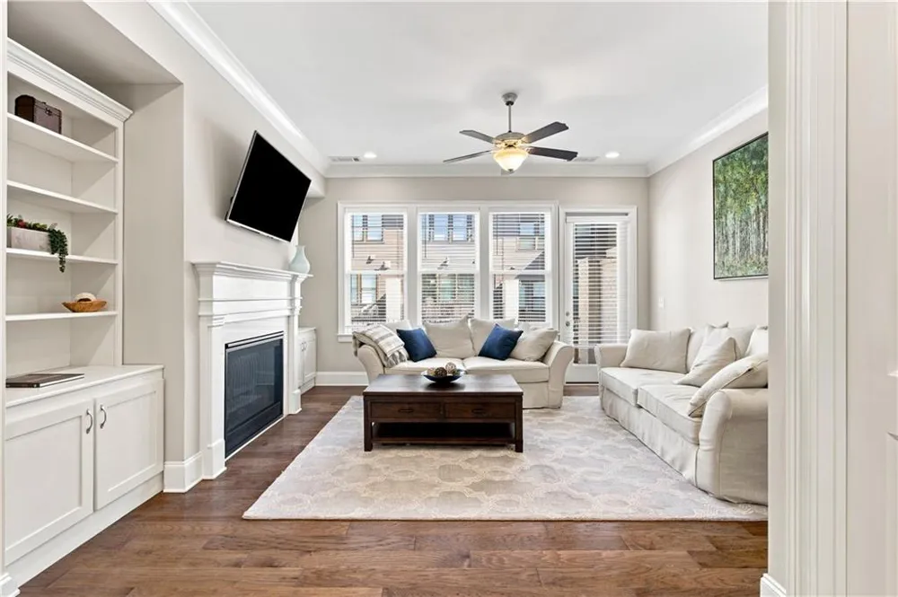 6580 Aria Village Drive Sandy Springs, GA 30328