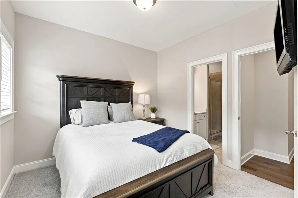 6580 Aria Village Drive Sandy Springs, GA 30328