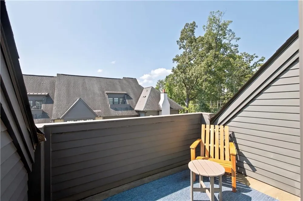 6580 Aria Village Drive Sandy Springs, GA 30328