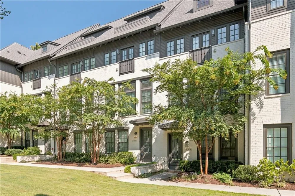 6580 Aria Village Drive Sandy Springs, GA 30328