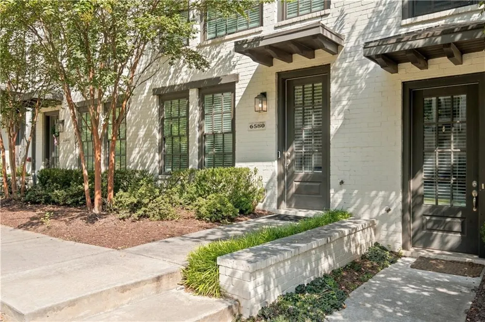 6580 Aria Village Drive Sandy Springs, GA 30328