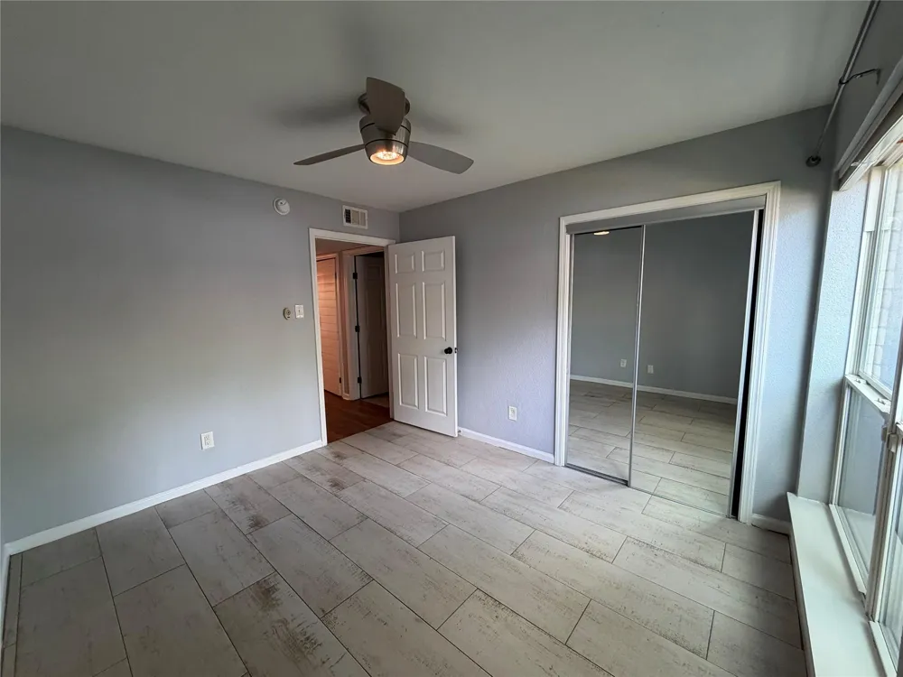 5005 Georgi Lane #14 Houston, TX 77092