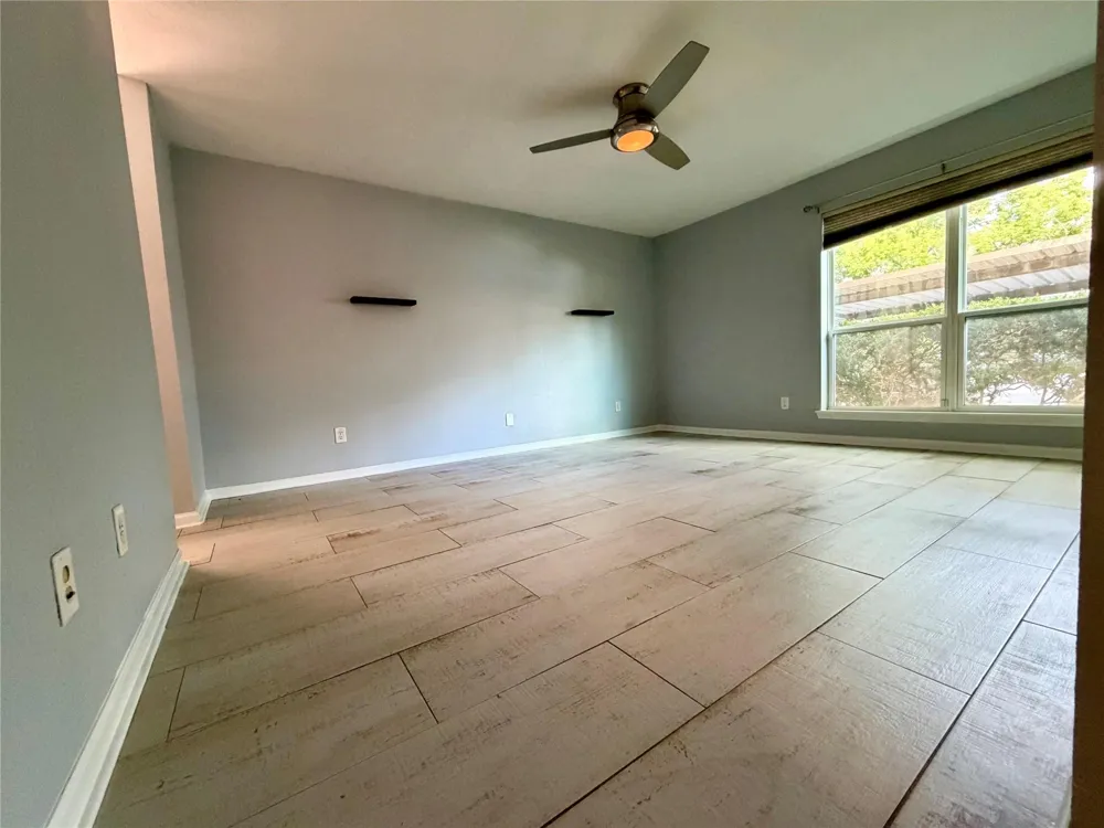 5005 Georgi Lane #14 Houston, TX 77092
