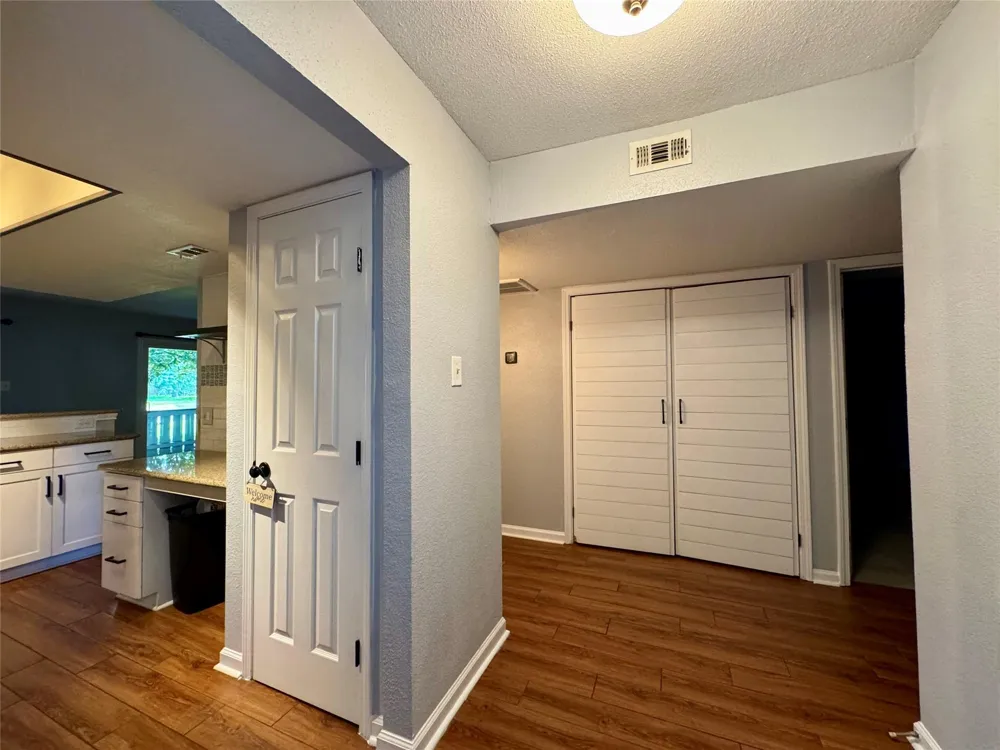 5005 Georgi Lane #14 Houston, TX 77092