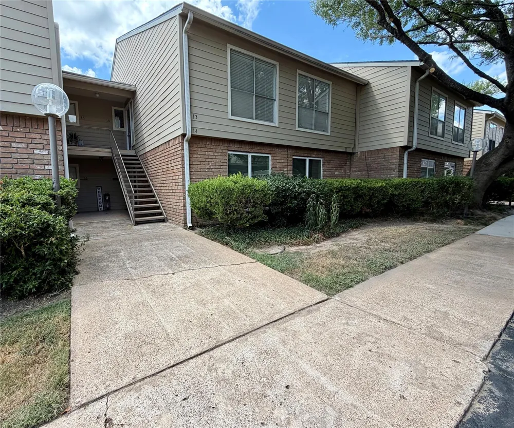 5005 Georgi Lane #14 Houston, TX 77092