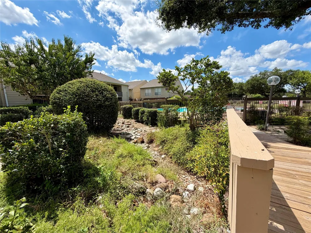 5005 Georgi Lane #14 Houston, TX 77092