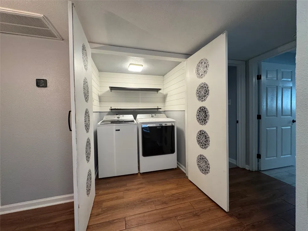 5005 Georgi Lane #14 Houston, TX 77092