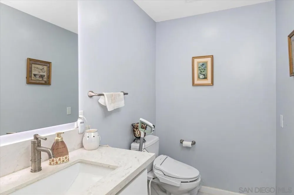 1105 North Ave Escondido, CA 92026
