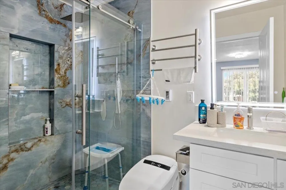 1105 North Ave Escondido, CA 92026