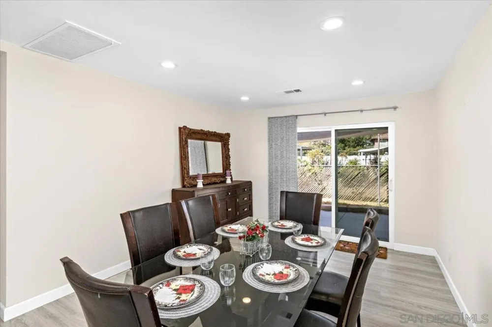 1105 North Ave Escondido, CA 92026