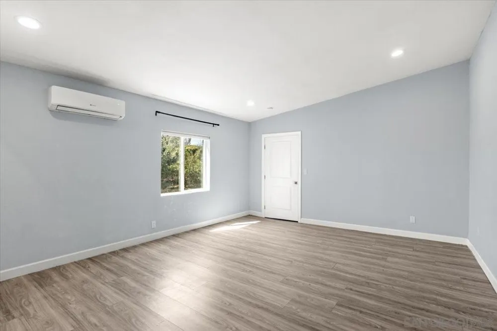 1105 North Ave Escondido, CA 92026