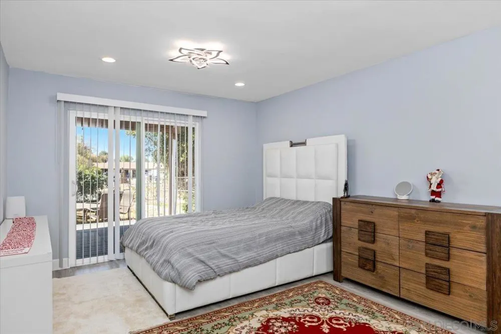 1105 North Ave Escondido, CA 92026