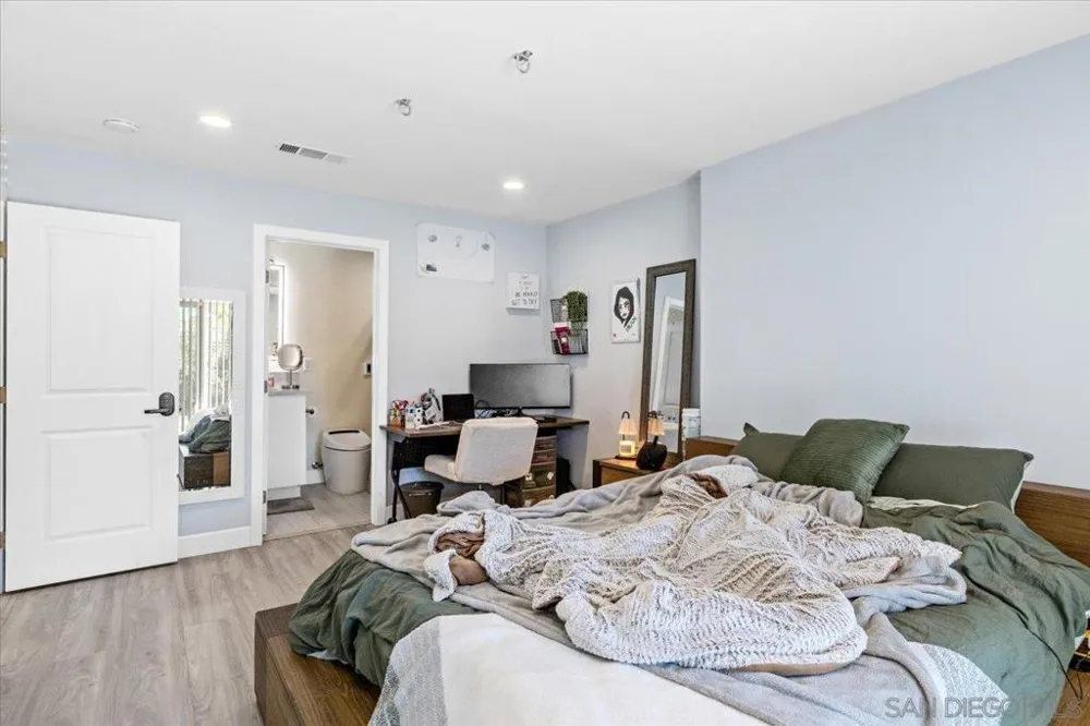 1105 North Ave Escondido, CA 92026