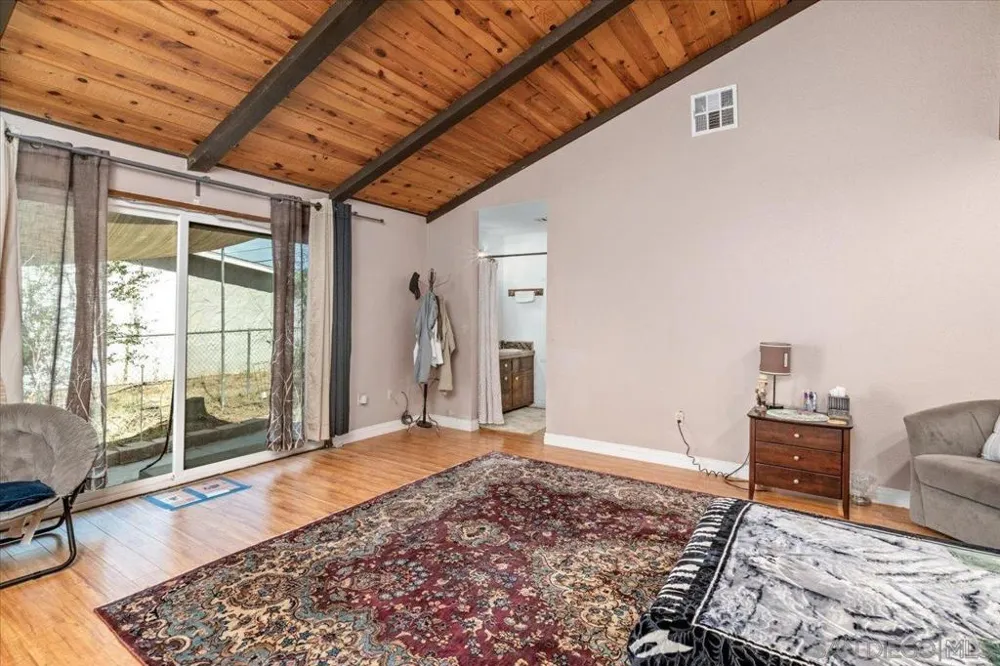 1105 North Ave Escondido, CA 92026