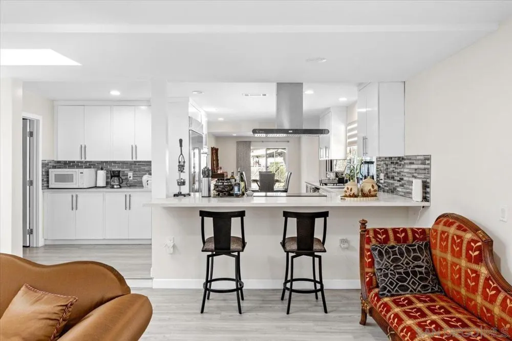 1105 North Ave Escondido, CA 92026