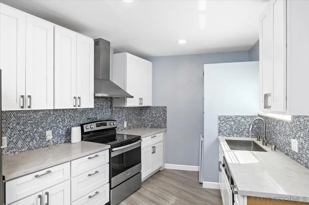 1105 North Ave Escondido, CA 92026
