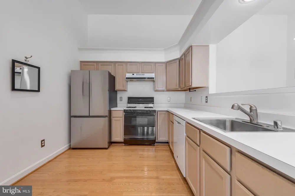8301 BLUEBIRD WAY #K Lorton, VA 22079