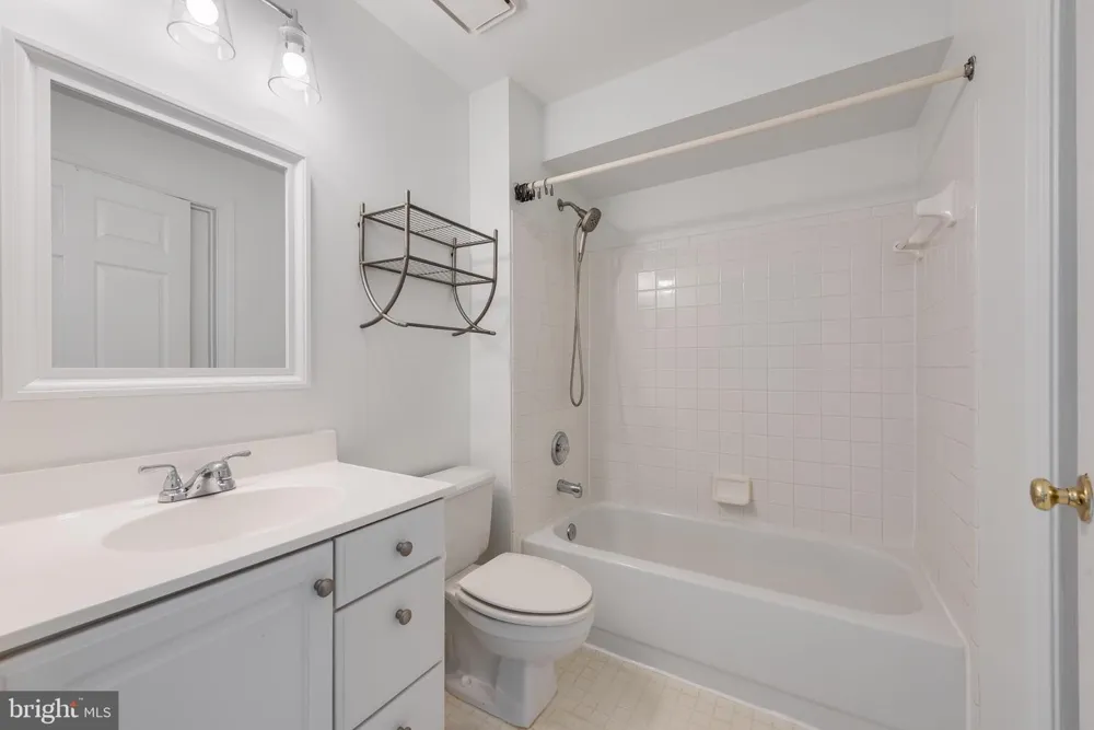 8301 BLUEBIRD WAY #K Lorton, VA 22079
