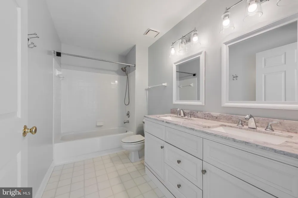 8301 BLUEBIRD WAY #K Lorton, VA 22079