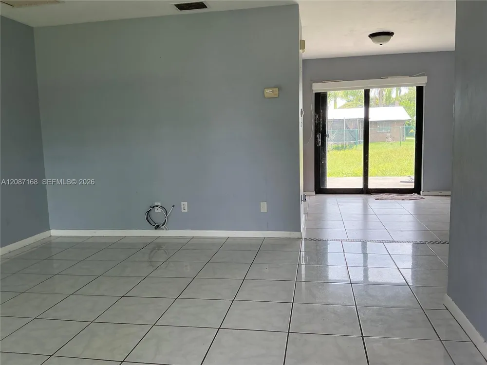 2239 Lotus Rd Fort Myers, FL 33905