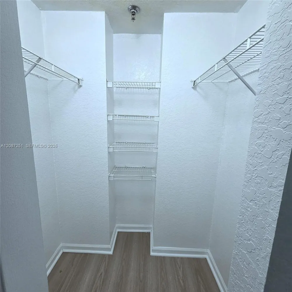 2901 Riverside Dr #203 Coral Springs, FL 33065