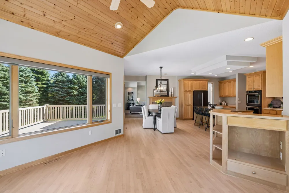 755 Jasmine Avenue Lake Elmo, MN 55042