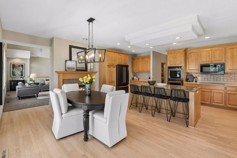 755 Jasmine Avenue Lake Elmo, MN 55042