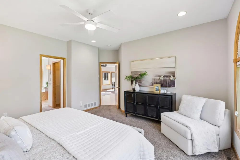 755 Jasmine Avenue Lake Elmo, MN 55042