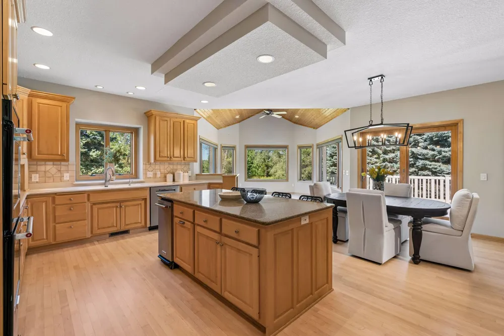 755 Jasmine Avenue Lake Elmo, MN 55042